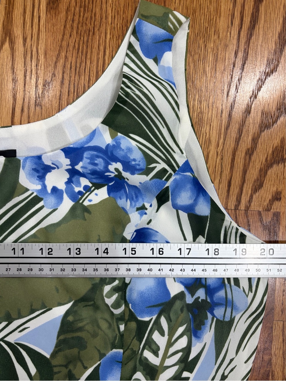 Kasper Olive Green & Blue Tropical Print Scoop Neck Camisole (12) - Picture 7 of 9